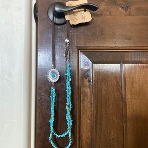 Turquoise beaded necklace